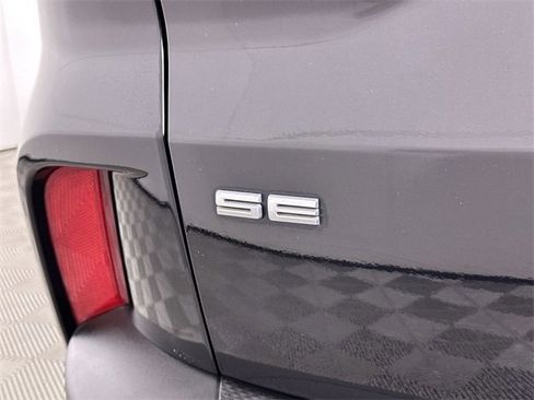 Used 2022 Ford Escape SE w/ SE Sport Appearance Package image 33