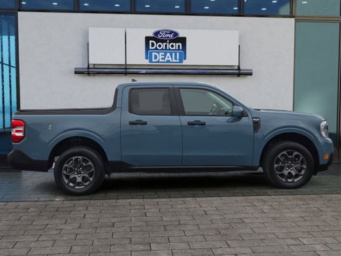 Certified 2022 Ford Maverick XLT w/ XLT Luxury Package image 2