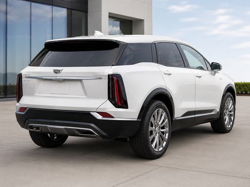 Used 2025 Cadillac Optiq Luxury 2 AWD/4WD image 4