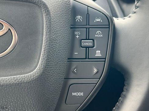 Used 2024 Toyota Prius LE image 28