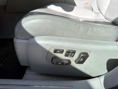 Used 2011 Lexus LS 460 image 10