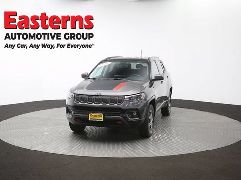Used 2022 Jeep Compass Trailhawk w/ Trailhawk Convenience Group AWD/4WD image 55