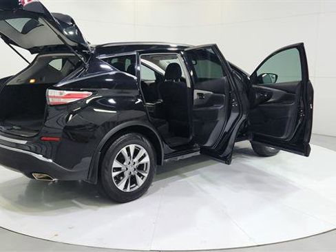 Used 2018 Nissan Murano SV image 32