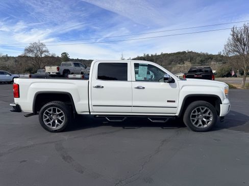 Used 2014 GMC Sierra 1500 SLT w/ All-Terrain Package image 5
