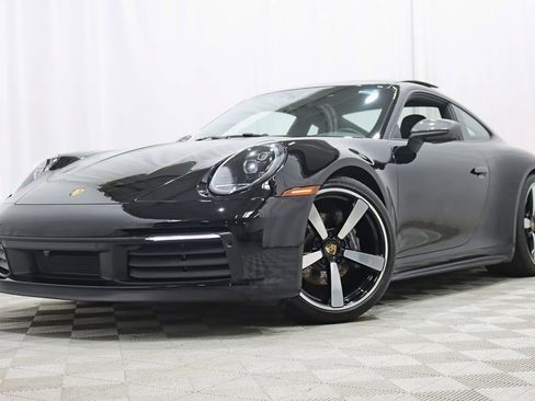 Used 2023 Porsche 911 Carrera T RWD image 6