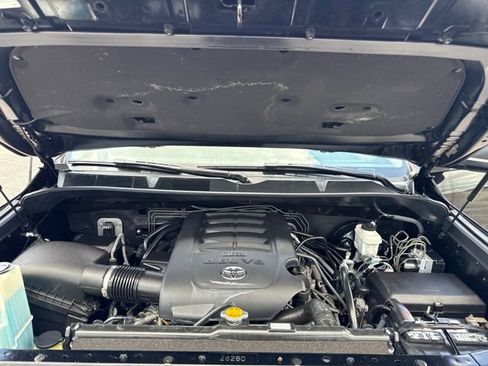 Used 2017 Toyota Tundra SR5 w/ TRD Off Road Package RWD image 9