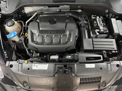 Used 2018 Volkswagen Beetle 2.0T Coast w/ Coast Lighting Package FWD image 34