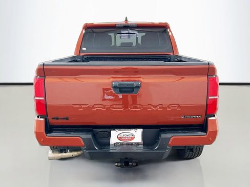 Used 2025 Toyota Tacoma TRD Off-Road w/ TRD Off Road Upgrade Package AWD/4WD image 5
