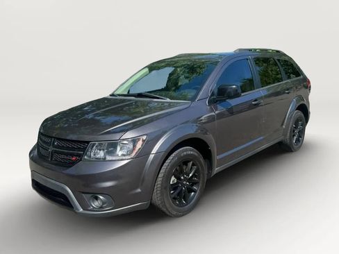 Used 2019 Dodge Journey SE FWD image 5