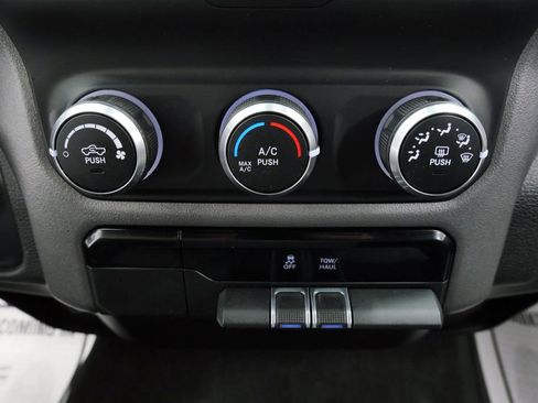 Used 2021 RAM 1500 Big Horn AWD/4WD image 29