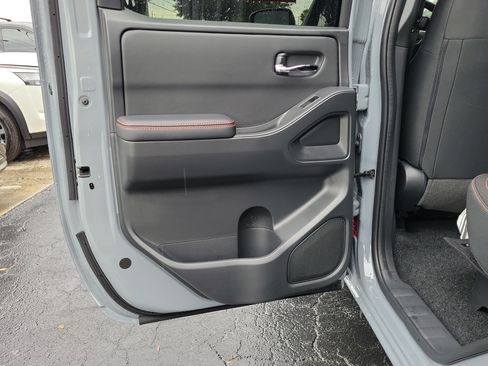 Certified 2025 Nissan Frontier Pro-X w/ Pro Convenience Package RWD image 10