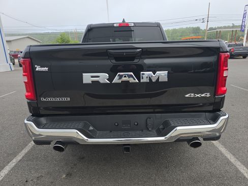 Used 2025 RAM 1500 Laramie image 4