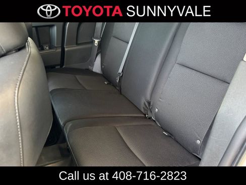 Used 2014 Toyota FJ Cruiser 4WD w/ Convenience Package image 5