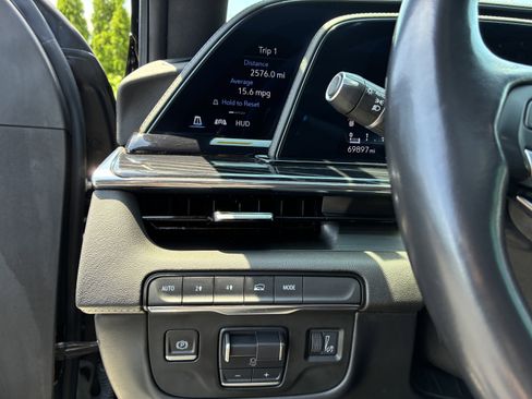 Used 2023 Cadillac Escalade Sport AWD/4WD image 30