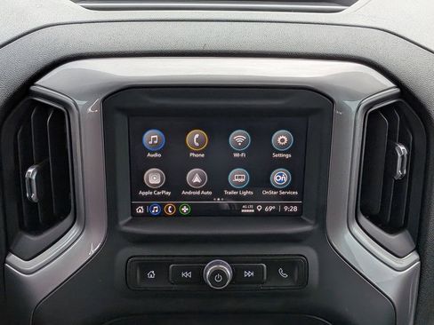 Used 2024 Chevrolet Silverado 1500 Custom Trail Boss AWD/4WD image 19