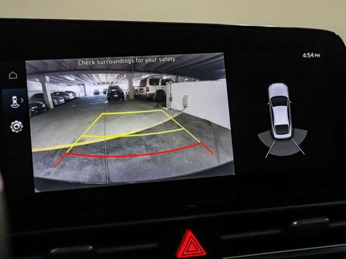 Used 2023 Hyundai Elantra Limited FWD image 24