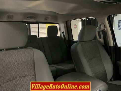 Used 2016 RAM 1500 Big Horn AWD/4WD image 40