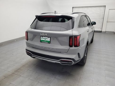 Used 2022 Kia Sorento EX image 7