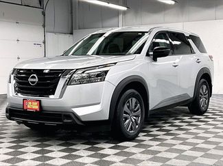 New 2025 Nissan Pathfinder S video 2