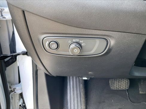 Used 2024 Chevrolet Equinox RS AWD/4WD image 26