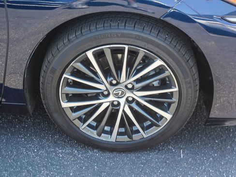 Used 2023 Lexus ES 300h w/ Premium Package FWD image 12