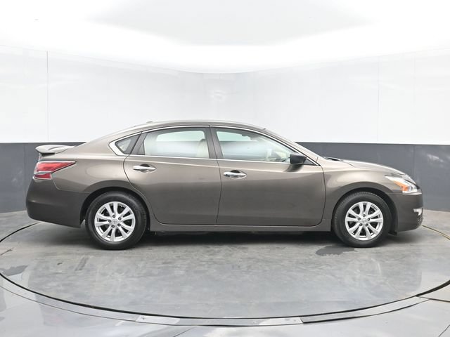 Used 2014 Nissan Altima 2.5 S w/ Sport Value Package FWD image 15