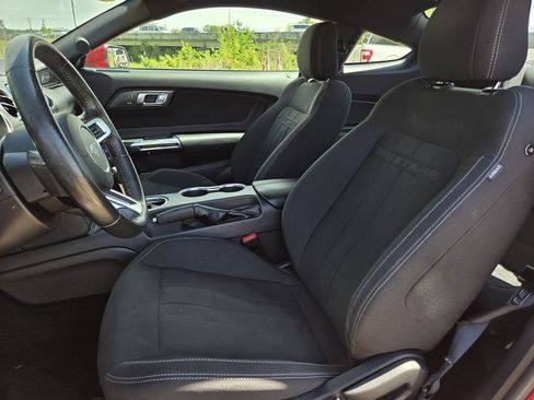 Used 2023 Ford Mustang Coupe RWD image 12