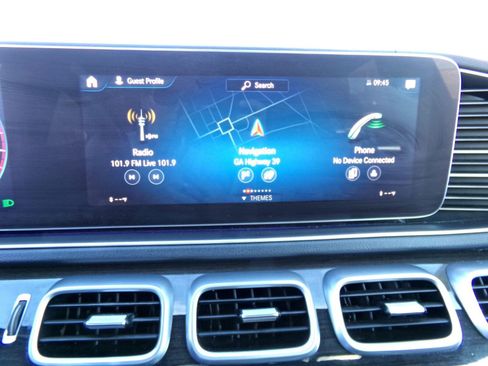 Used 2020 Mercedes-Benz GLS 450 4MATIC image 10