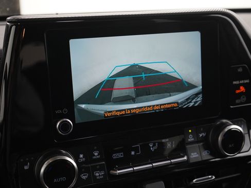 Used 2025 Toyota Highlander XSE AWD/4WD image 31