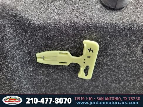 Used 2022 Ford Mustang Coupe RWD image 31