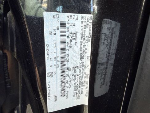 Used 2012 Ford Focus SE w/ SE Winter Pkg image 32