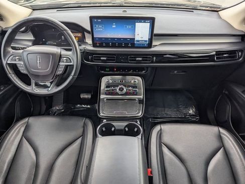 Certified 2022 Lincoln Nautilus FWD w/ Premium Package image 14