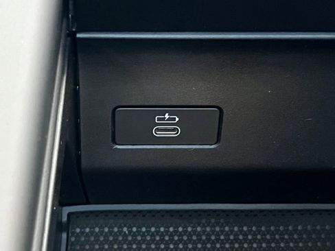 New 2026 BMW X5 M60i image 24