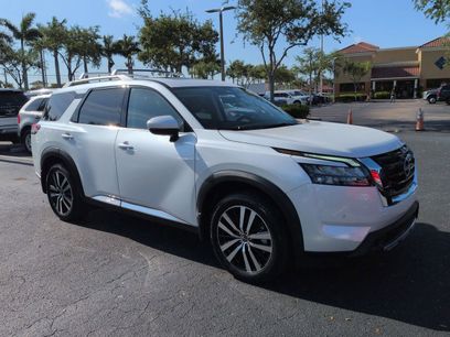 Used 2025 Nissan Pathfinder Platinum w/ Cargo Package