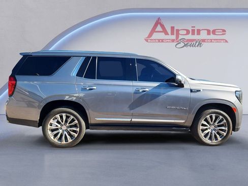 Used 2021 GMC Yukon Denali w/ Denali Premium Package image 6