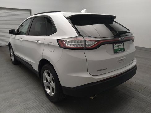 Used 2017 Ford Edge SE FWD image 5