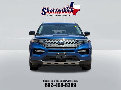 Used 2021 Ford Explorer Limited w/ Equipment Group 301A RWD image 2