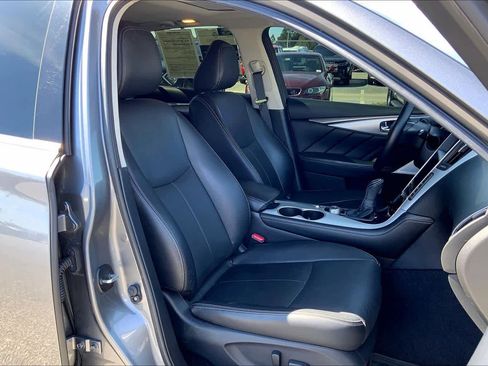 Used 2022 INFINITI Q50 Luxe w/ Cargo Package image 9