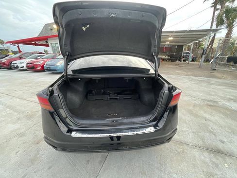Used 2021 Nissan Altima 2.5 SV FWD image 9