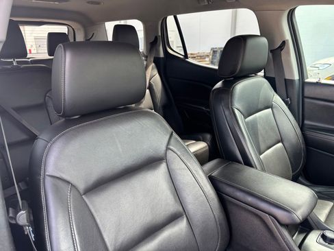 Used 2018 GMC Acadia SLT FWD image 15