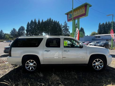 Used 2012 GMC Yukon XL Denali AWD/4WD image 2