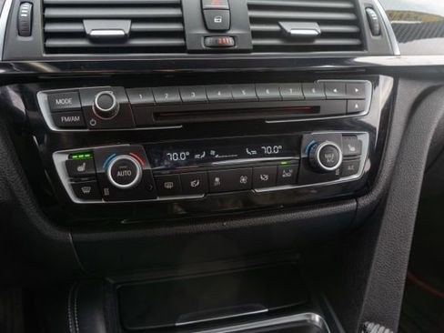 Used 2018 BMW M3 image 26