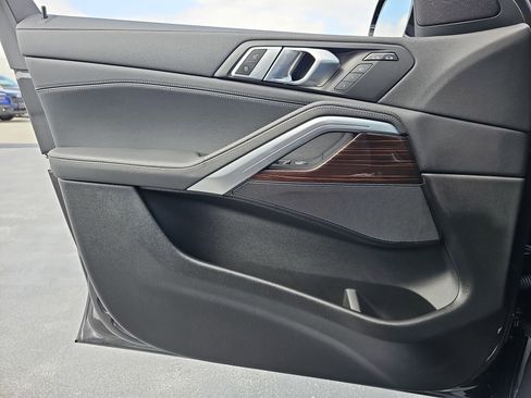 Used 2023 BMW X6 xDrive40i w/ Premium Package image 27