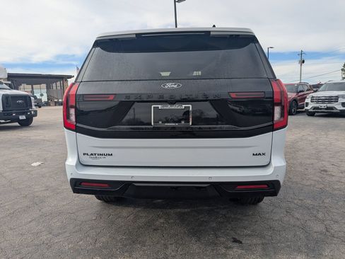 Certified 2025 Ford Expedition Max Platinum w/ Stealth Appearance Package AWD/4WD image 9
