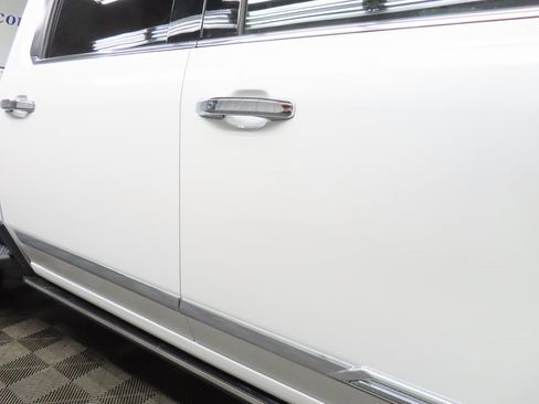 Used 2025 Chevrolet Silverado 2500 High Country w/ High Country Premium Package image 34