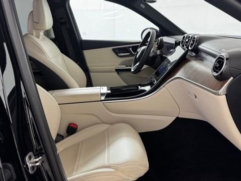 Used 2024 Mercedes-Benz GLC 300 4MATIC image 20