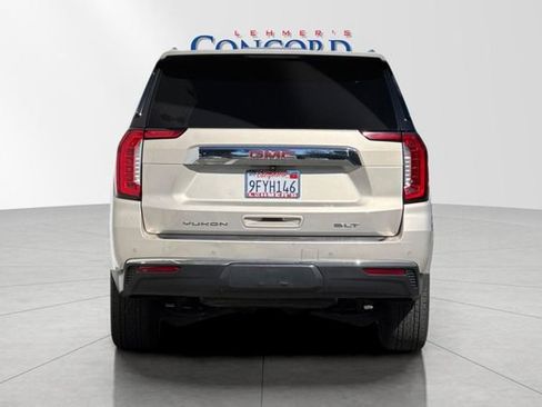 Used 2023 GMC Yukon XL SLT w/ SLT Premium Package AWD/4WD image 5