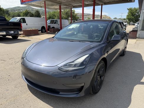 Used 2023 Tesla Model 3 Standard Range RWD image 2