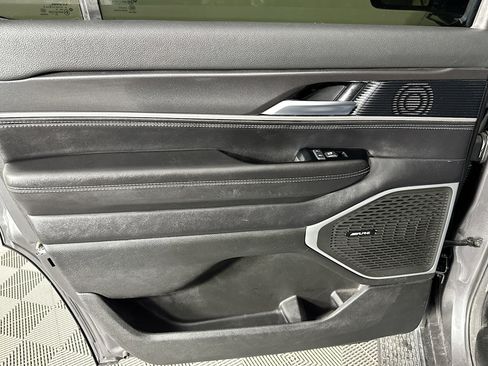 Used 2023 Jeep Wagoneer 4WD w/ HD Trailer Tow Package image 25