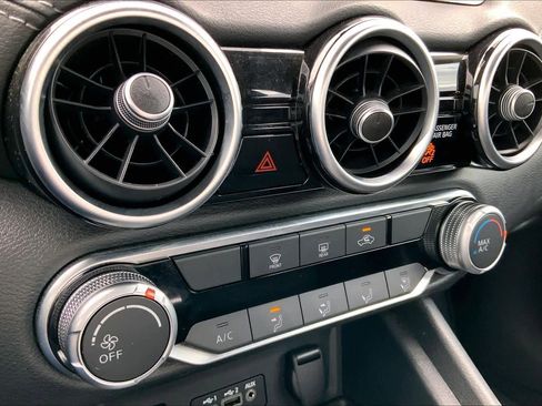 Used 2024 Nissan Sentra SV w/ Trunk Package image 28